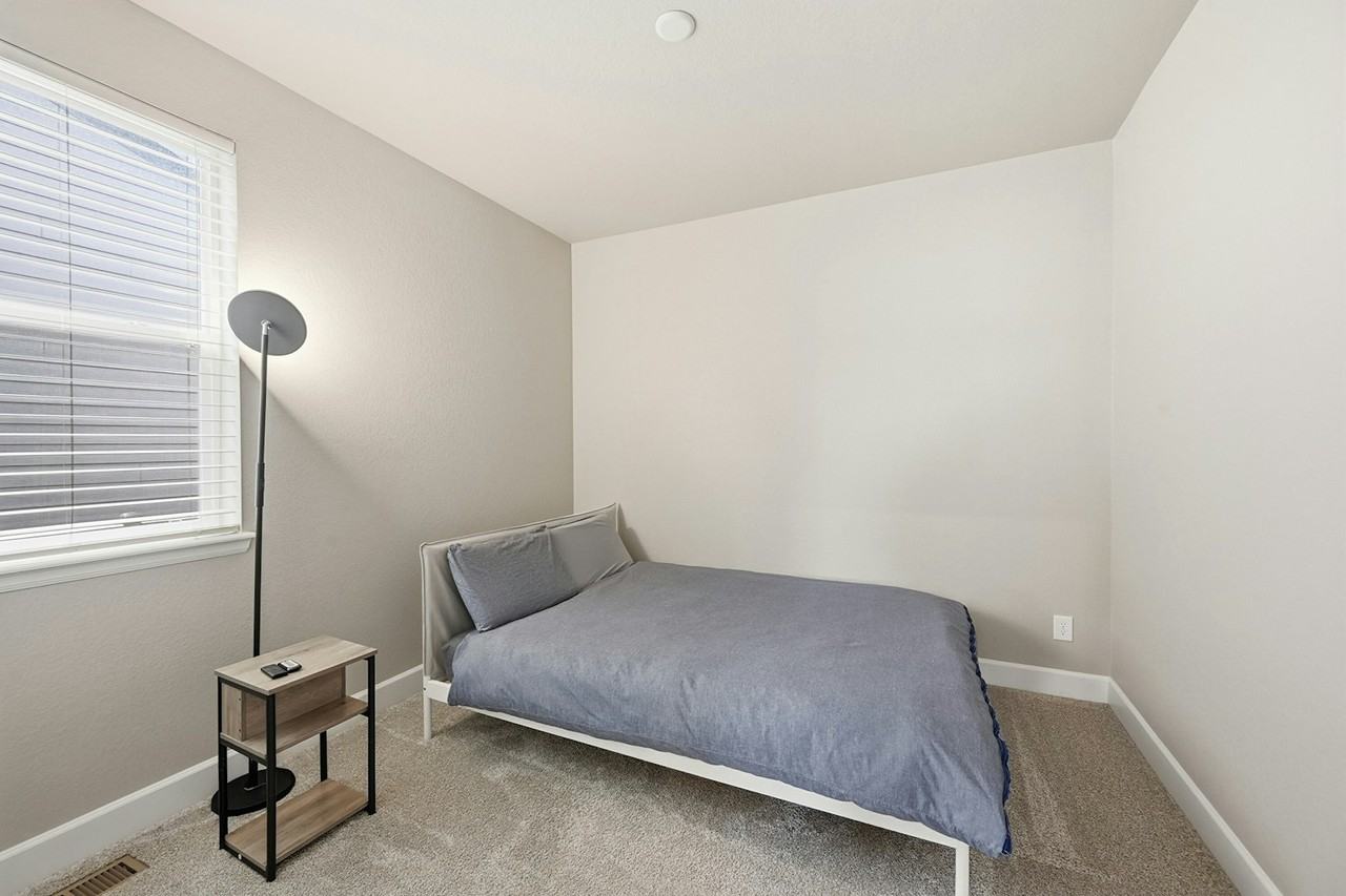 17952 Tree Sparrow Avenue - Photo 4 of 16