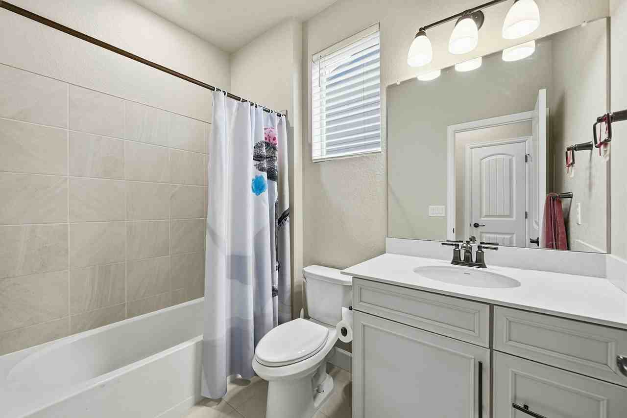 17952 Tree Sparrow Avenue - Photo 5 of 16