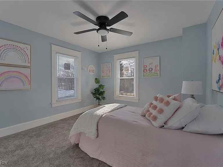 306 Maplewood Ave - Photo 6 of 15