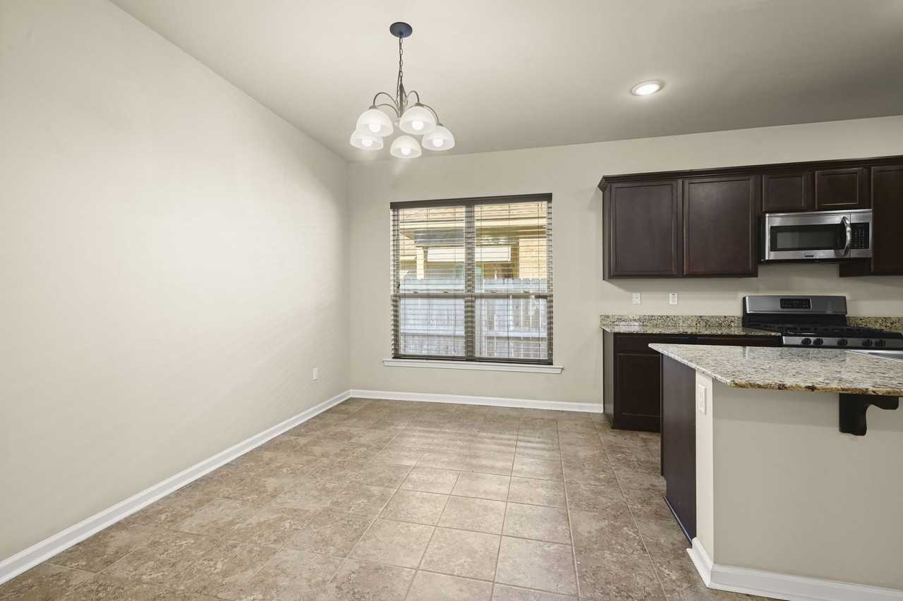 37184 Sills Dr #1 - Photo 6 of 25