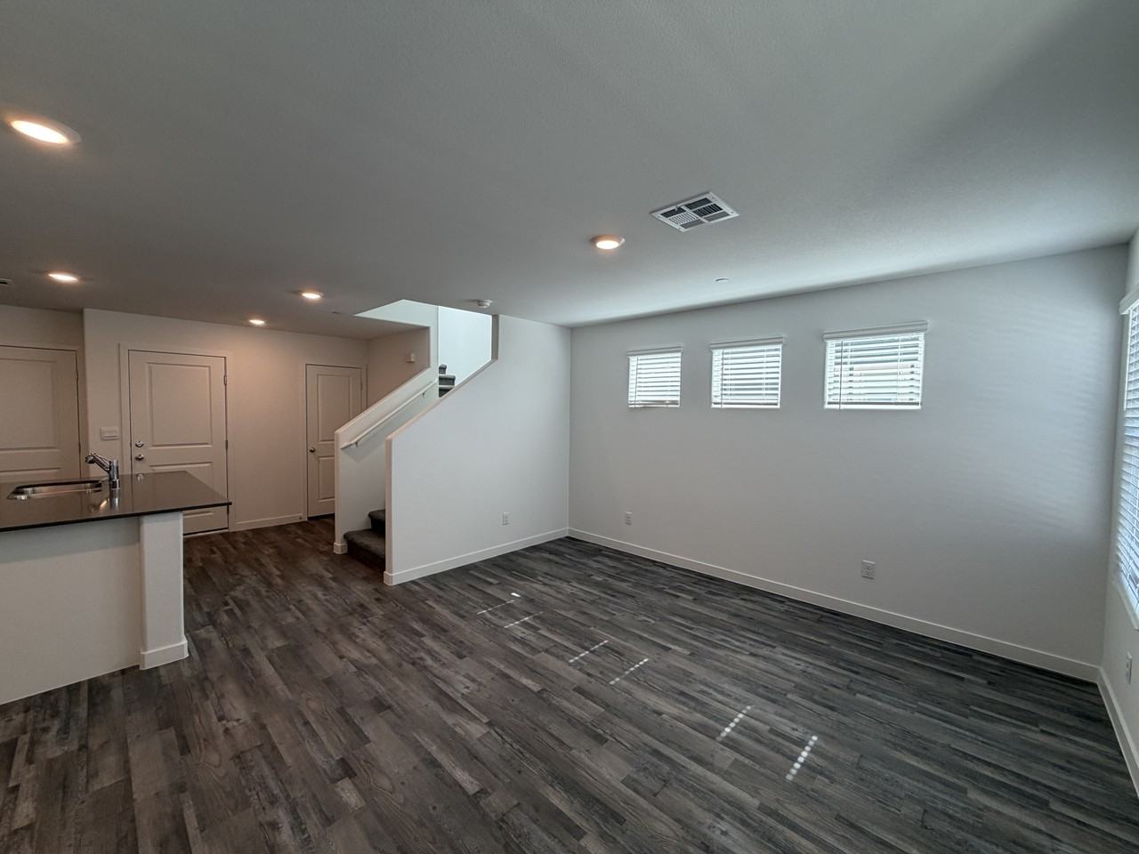 925 Violet Heron St #1 - Photo 3 of 23