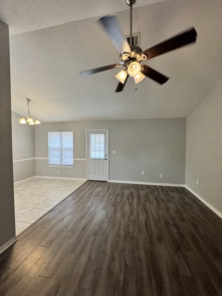 129 Oak Terrace Dr #108 - Photo 4 of 22