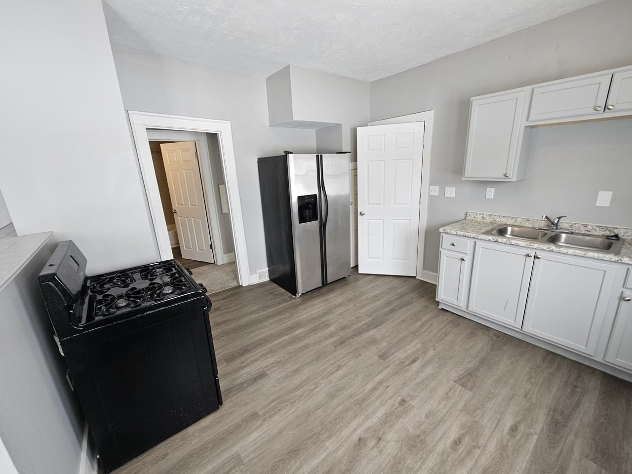 3784 E 114th St - Photo 3 of 14