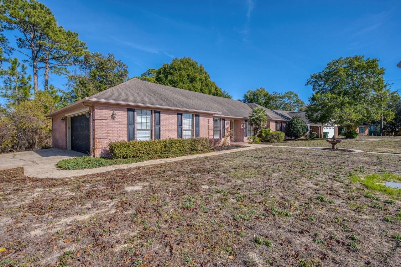 3 Neptune Dr #301 - Photo 3 of 46