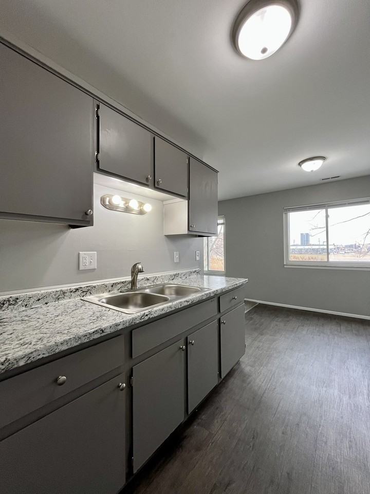 4245 Quarry Road - Photo 3 of 23