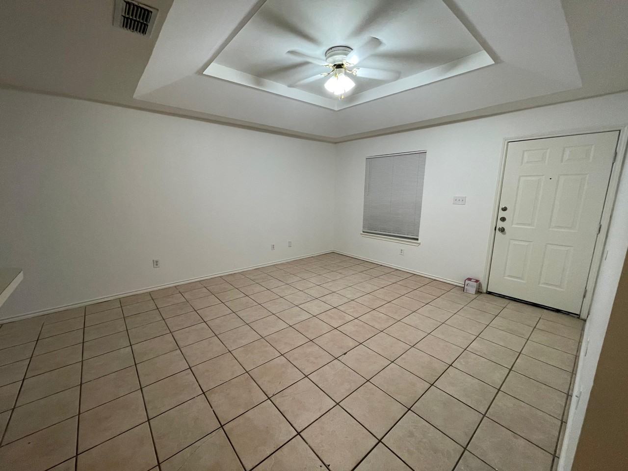 408 East Ulex Avenue - Photo 2 of 9