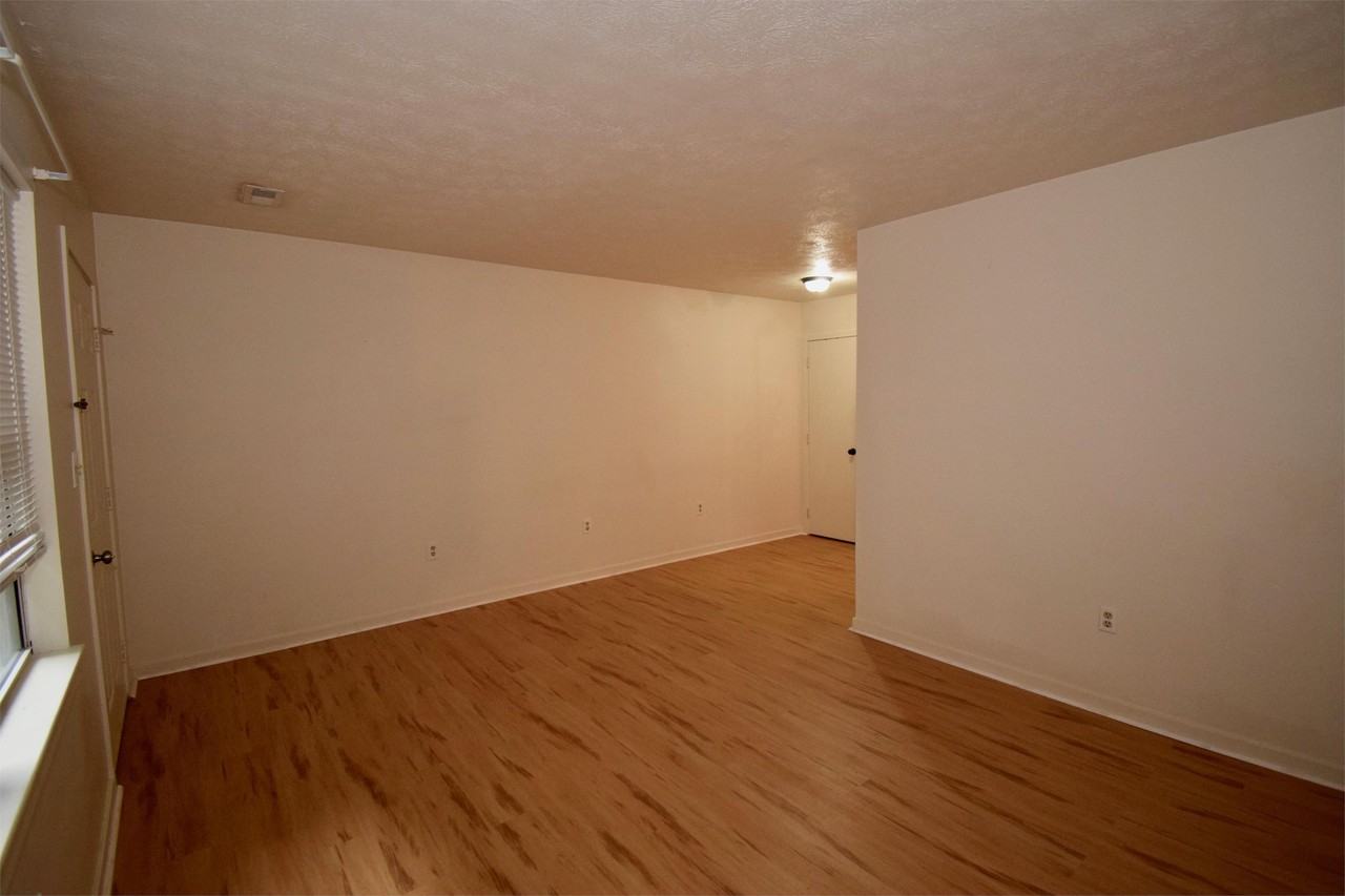 Westvail Drive, Building 1 - Photo 3 of 11