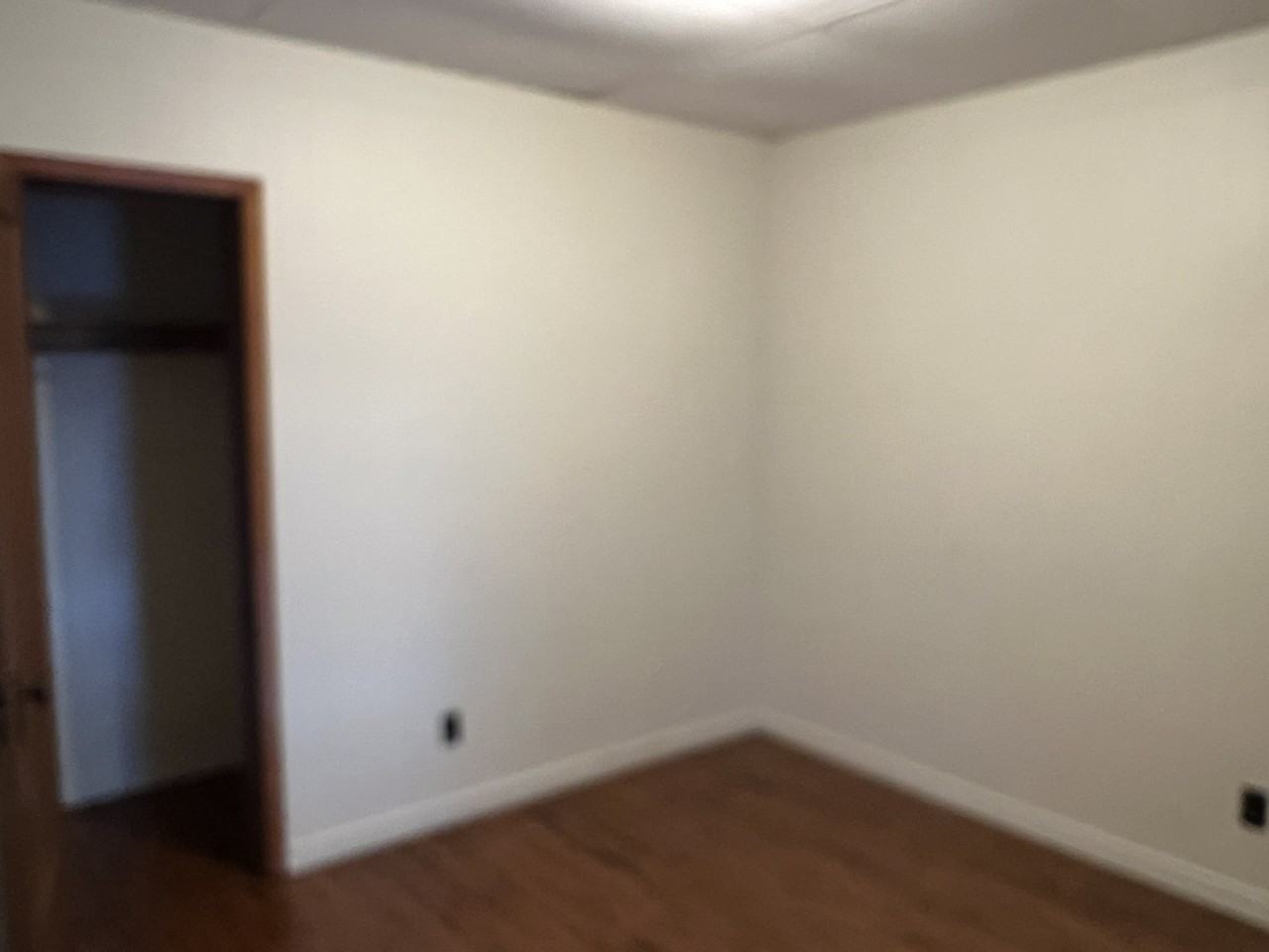 406 North Broadway Drive - Photo 3 of 7
