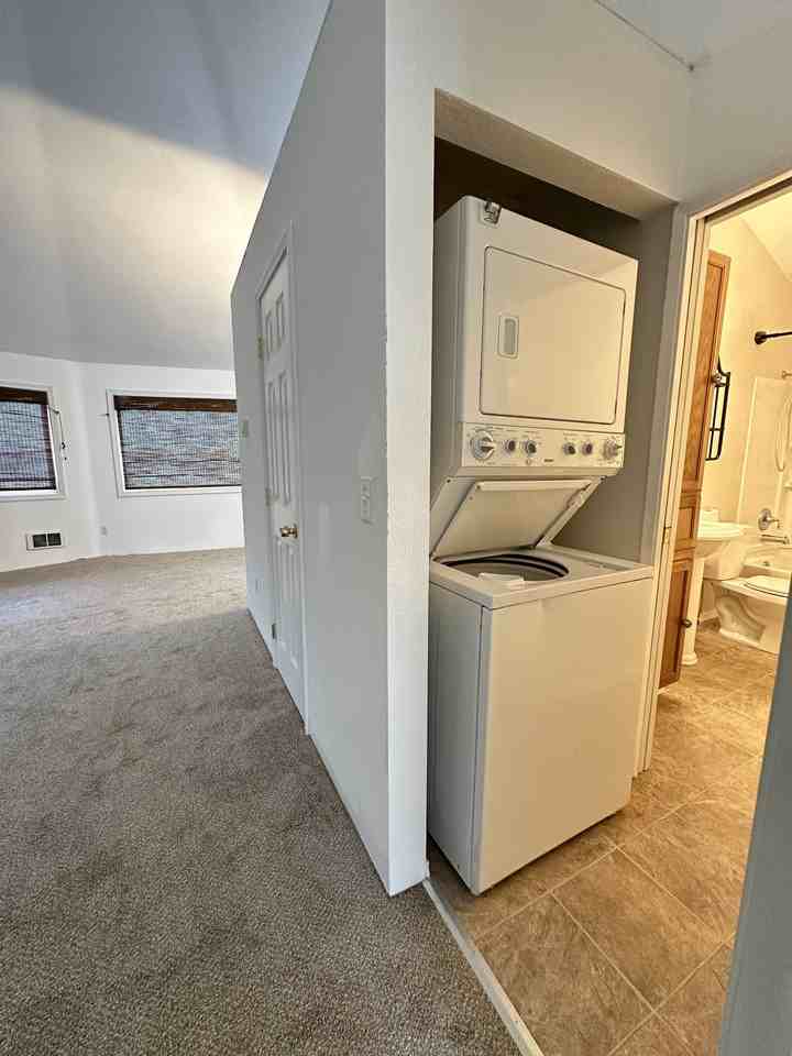 467 Quinault Ave Se #1 - Photo 6 of 11