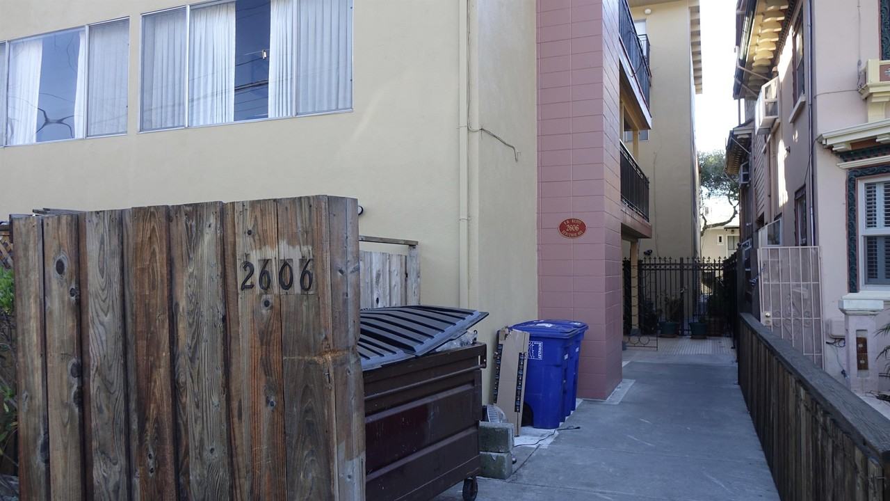 2606 Benvenue Avenue - Photo 2 of 42