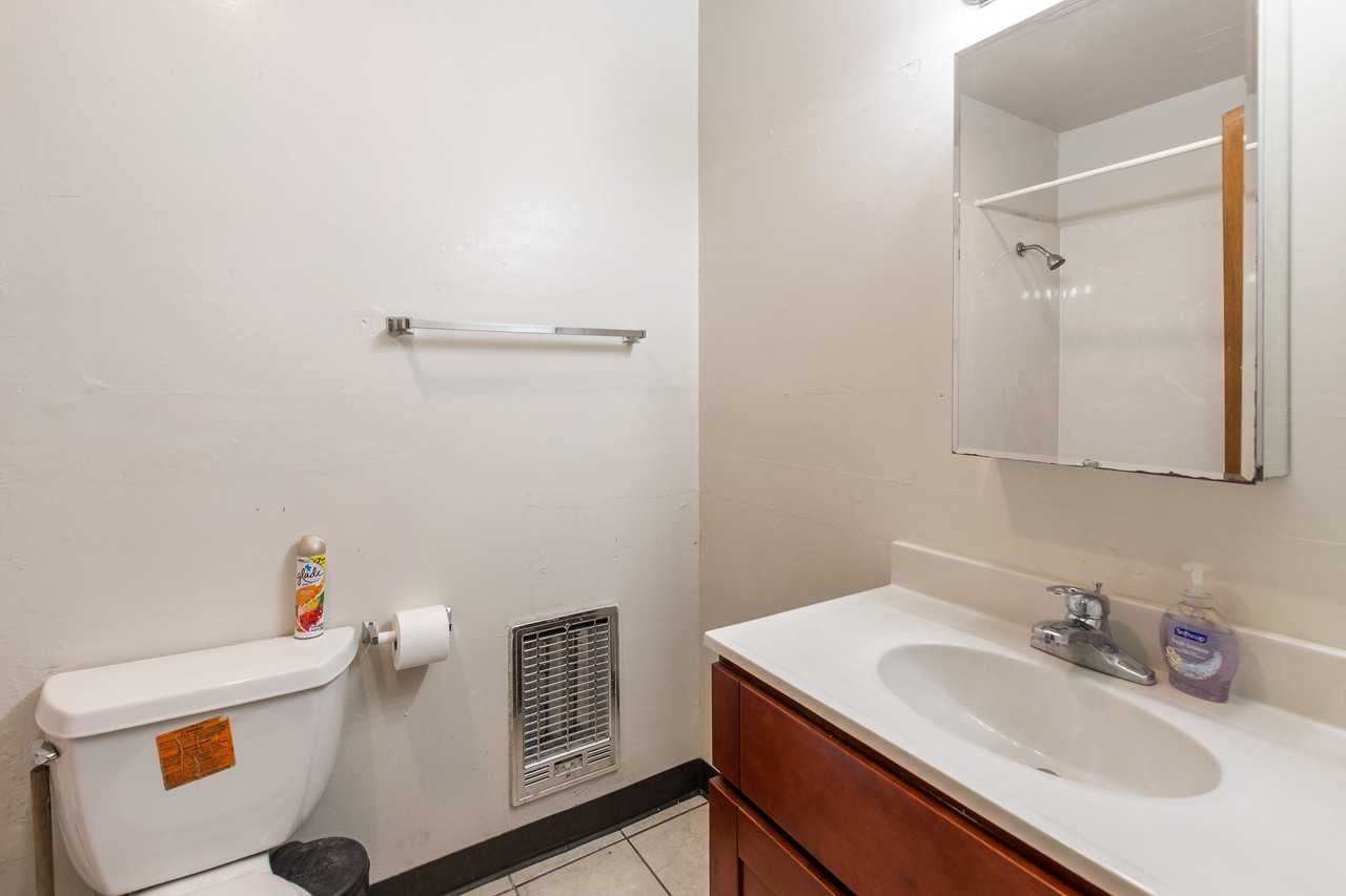 2606 Benvenue Avenue - Photo 7 of 42