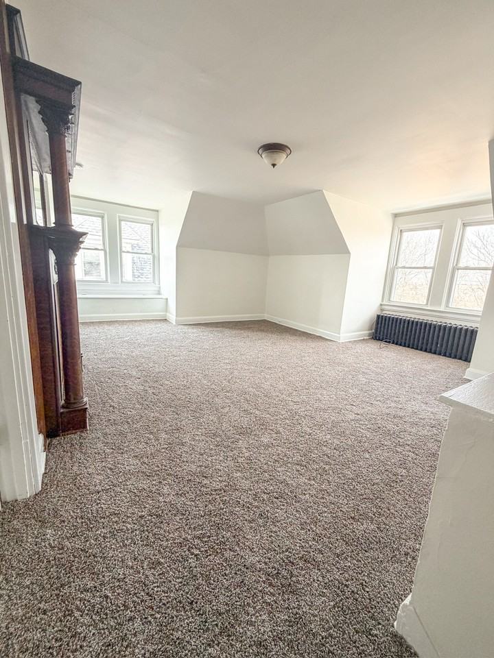 726 Fairview Avenue - Photo 2 of 14