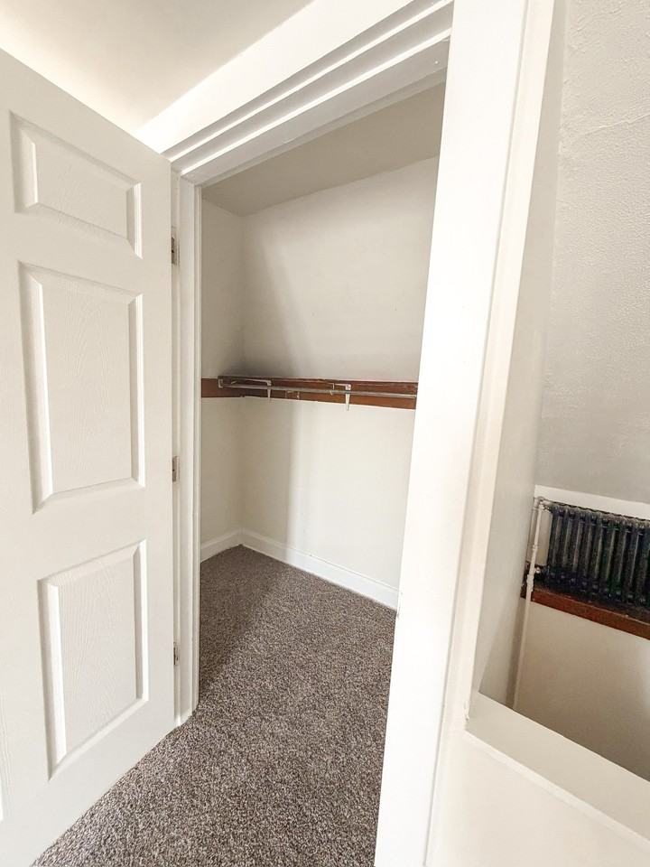 726 Fairview Avenue - Photo 3 of 14