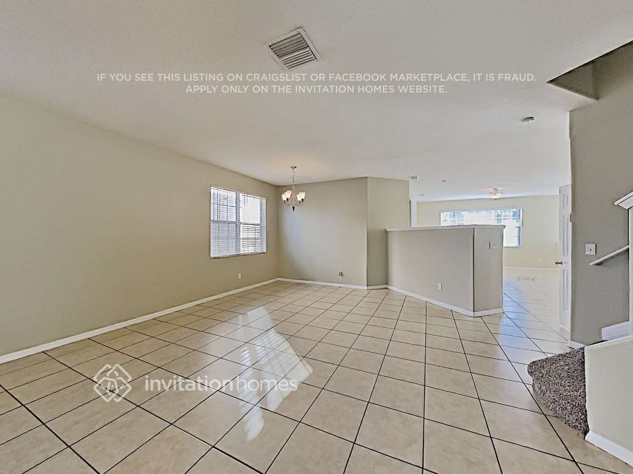 325 Vine Cliff St - Photo 4 of 22