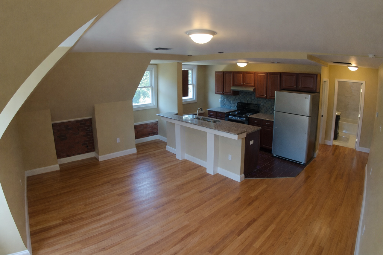 5825 Bartlett - Photo 6 of 6