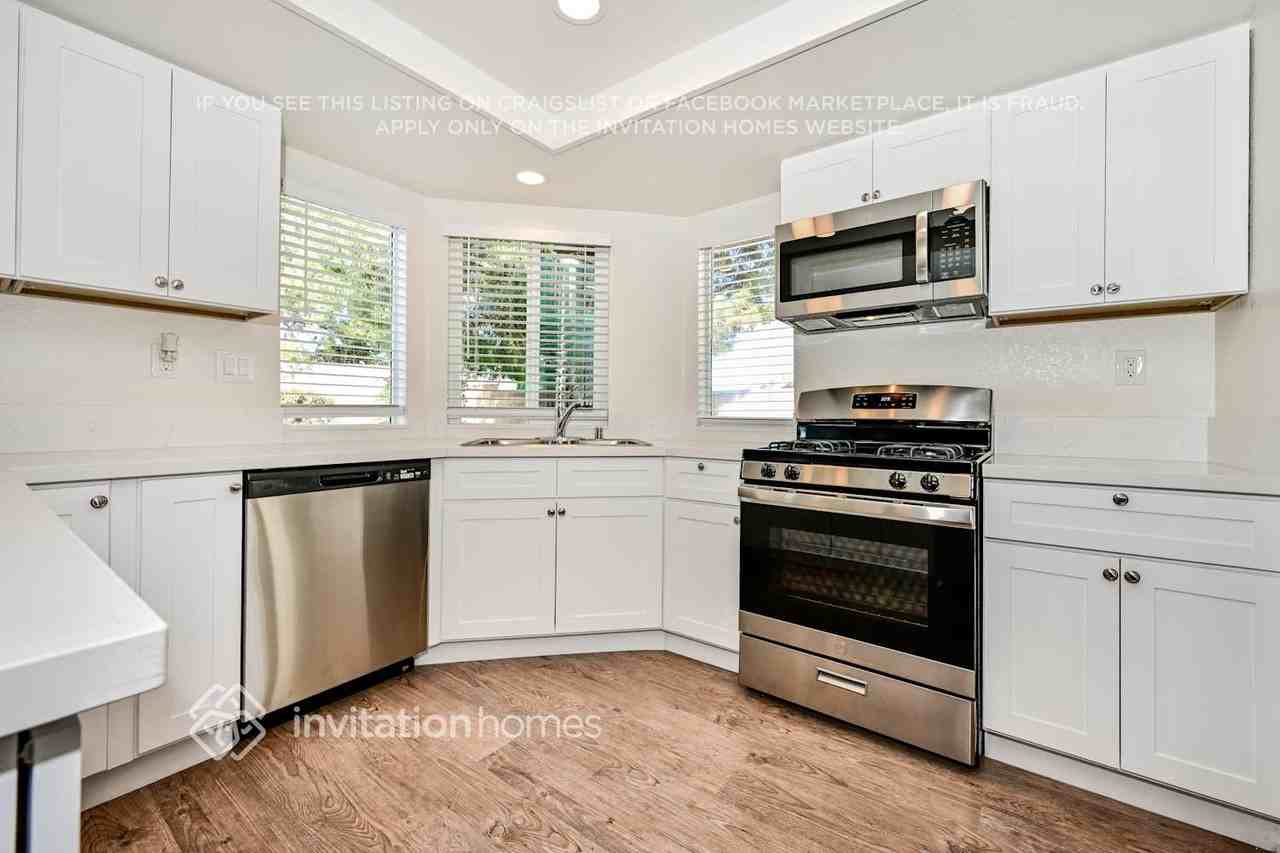 4721 Cocina Ln - Photo 6 of 18