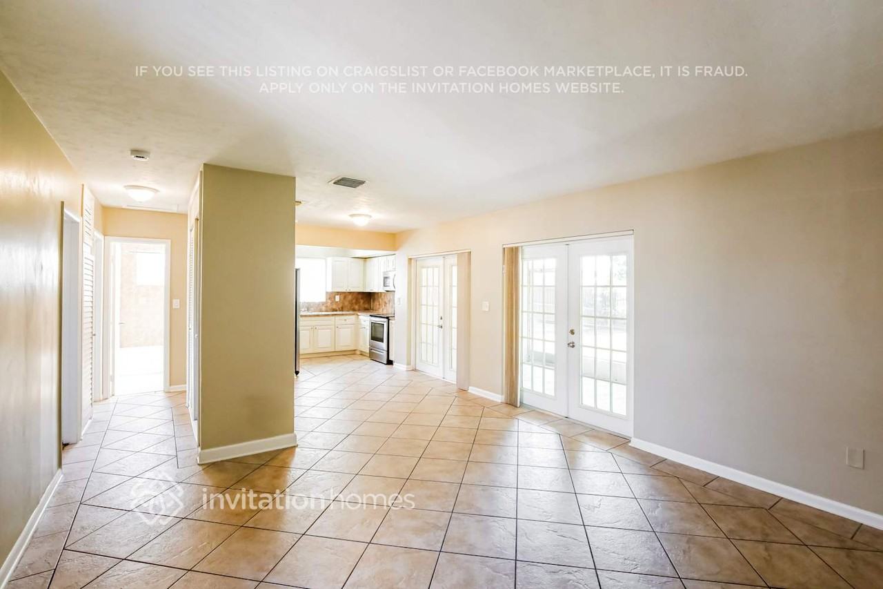 18014 Nw 78th Pl - Photo 3 of 17