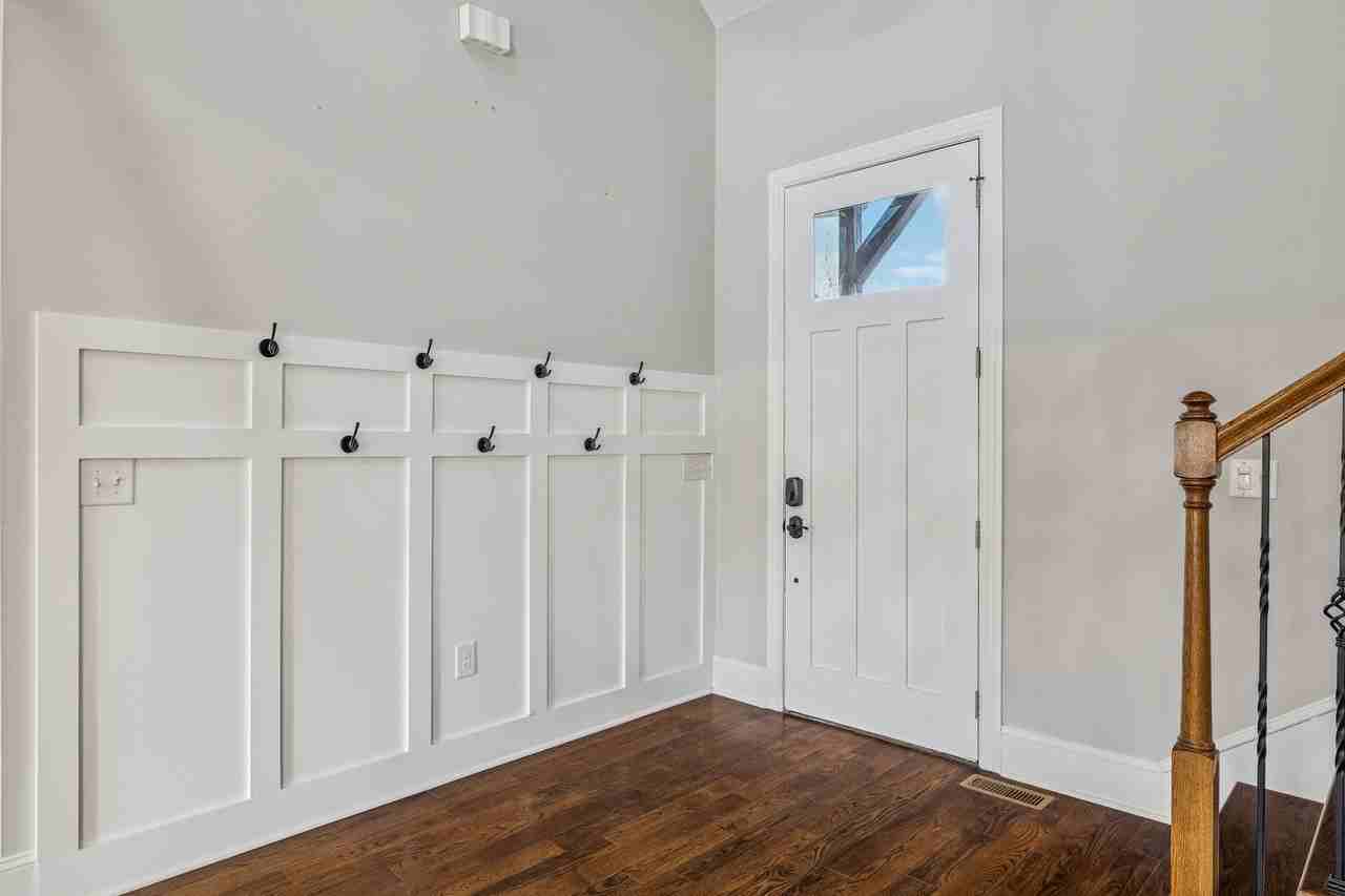 594 Lake Haven Dr #1 - Photo 3 of 50