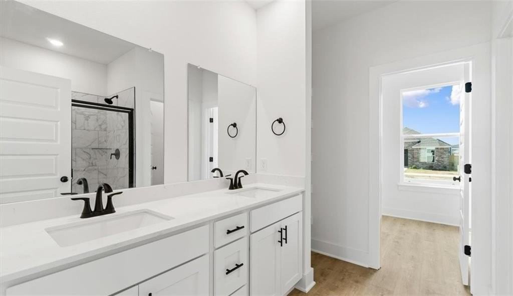 4856 W Aurora St - Photo 4 of 21