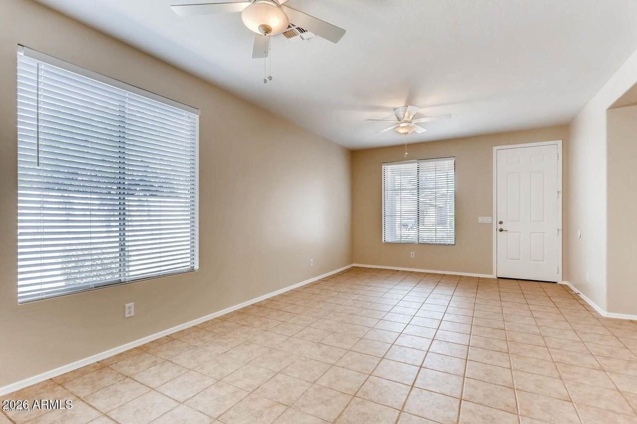 15261 W Custer Ln - Photo 3 of 27