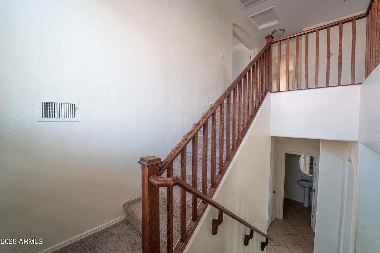 42592 W Somerset Dr - Photo 6 of 19