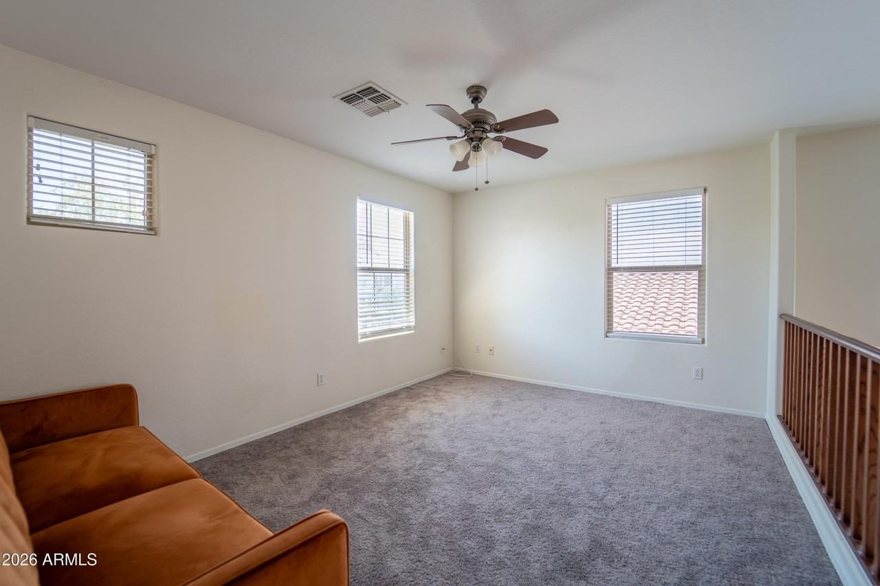 42592 W Somerset Dr - Photo 7 of 19