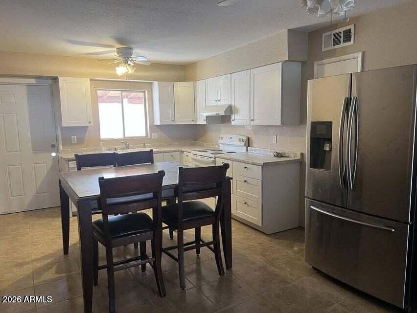 1941 E Pegasus Dr - Photo 4 of 50