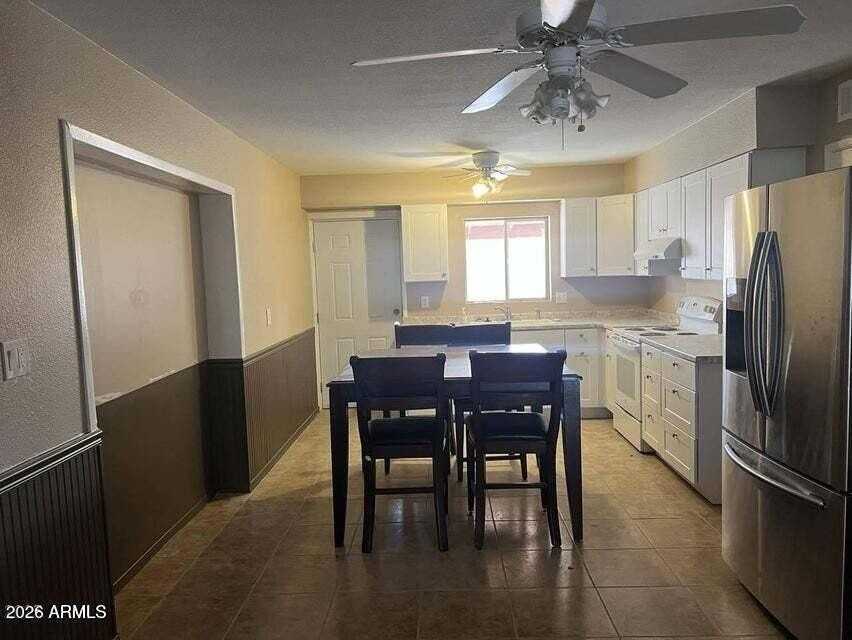 1941 E Pegasus Dr - Photo 5 of 50