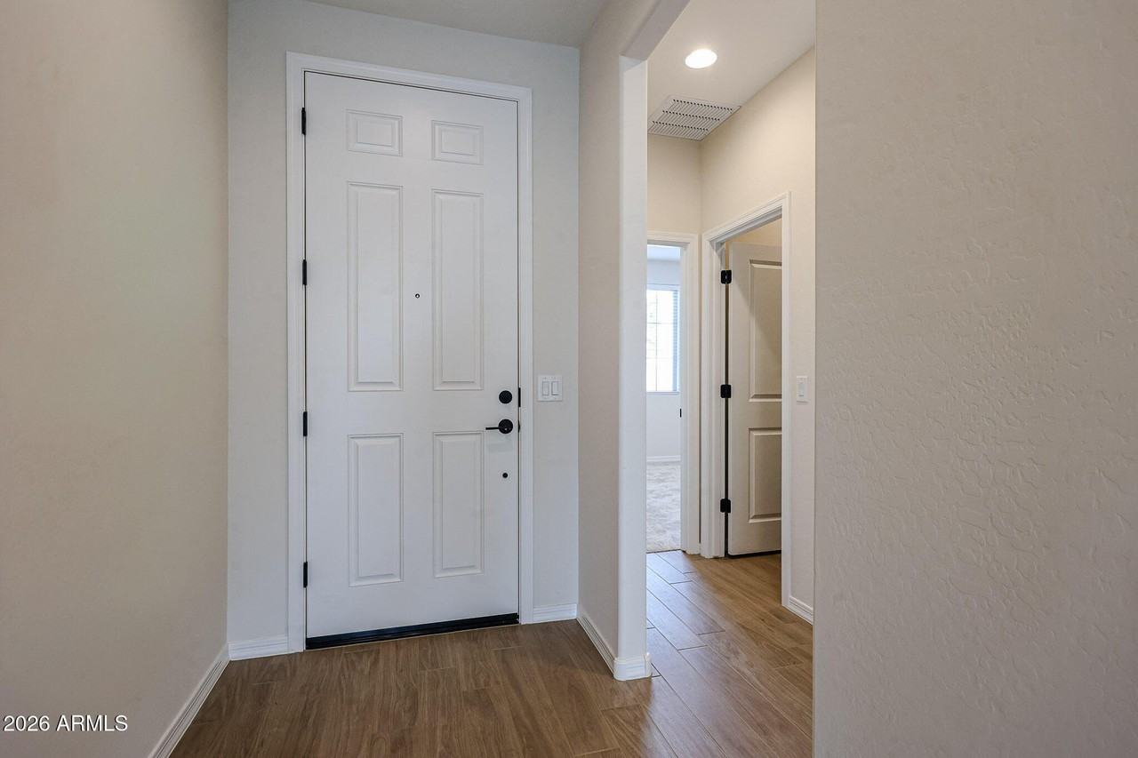 25465 N 172nd Dr - Photo 4 of 36