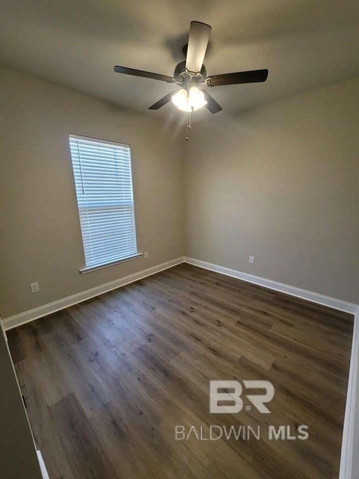 1056 Stella Rd - Photo 6 of 14