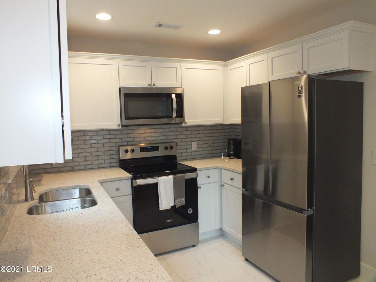 164 James St - Photo 7 of 20