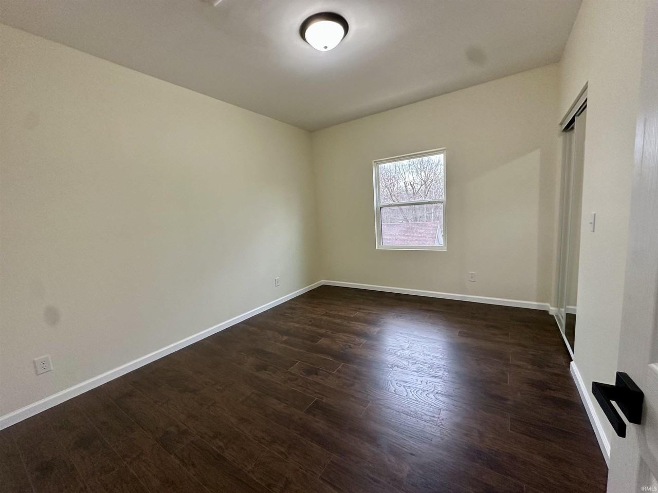 2115 G St - Photo 4 of 11