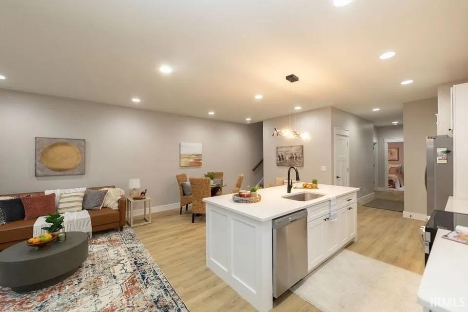 306 N Jefferson St - Photo 2 of 15