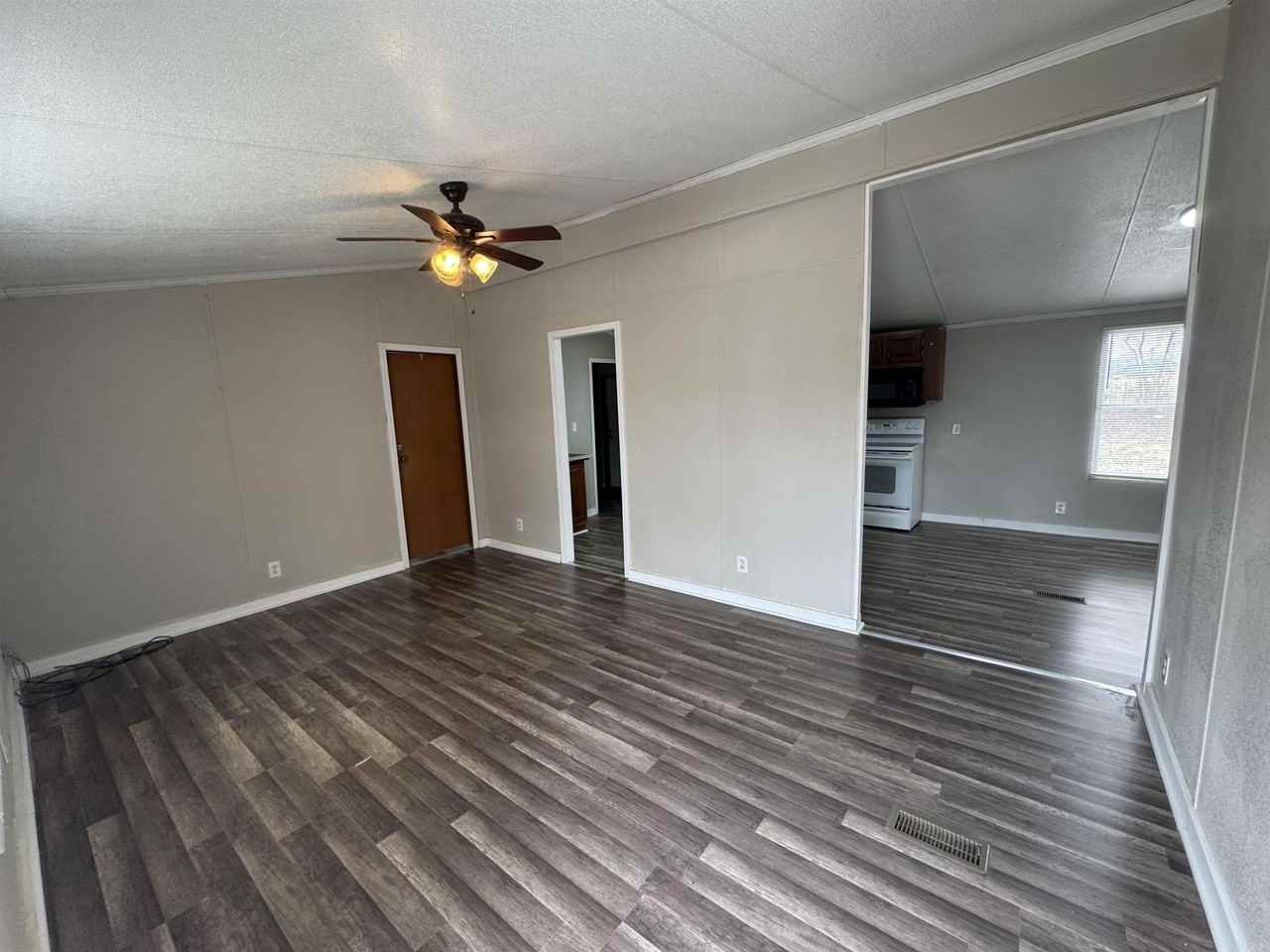 64 Black Oak Cir - Photo 2 of 14