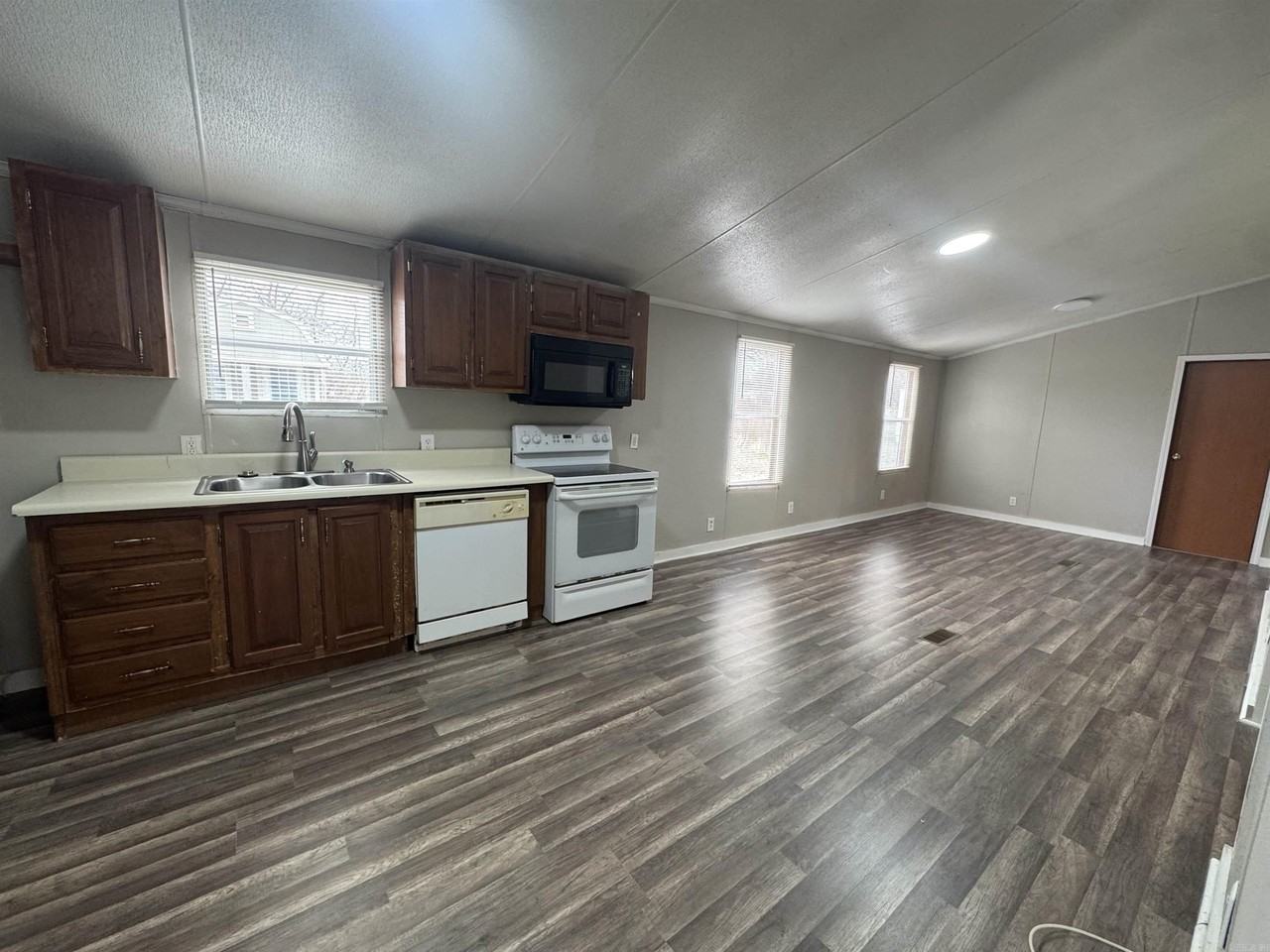 64 Black Oak Cir - Photo 4 of 14