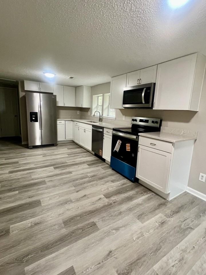 2548 N Highway 341 - Photo 7 of 23