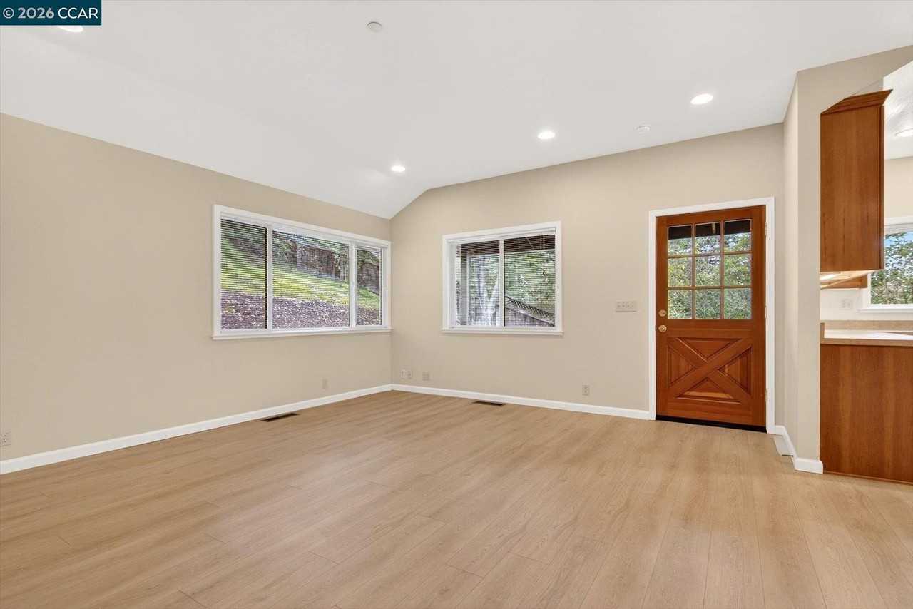 261 Castle Hill Ranch Rd Unit A - Photo 7 of 22