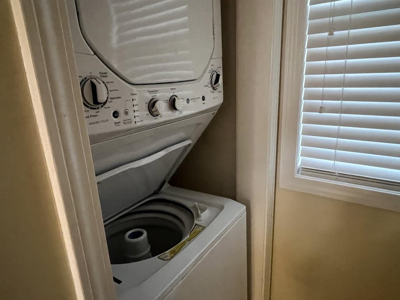 4622 Greenbriar Dr - Photo 7 of 20