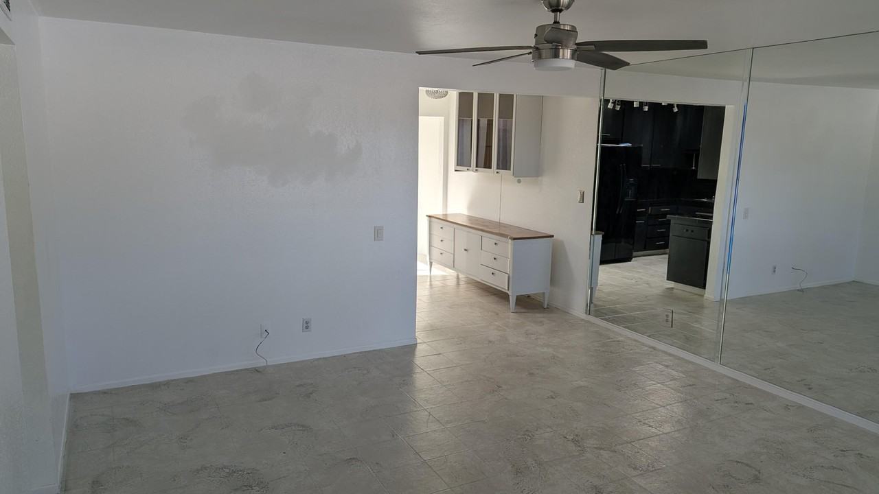 425 Bradshaw Ln Unit 63 - Photo 4 of 24