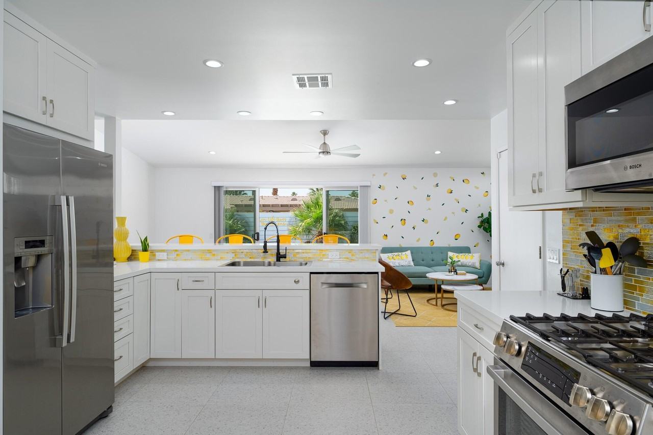 2383 E Powell Rd - Photo 4 of 32