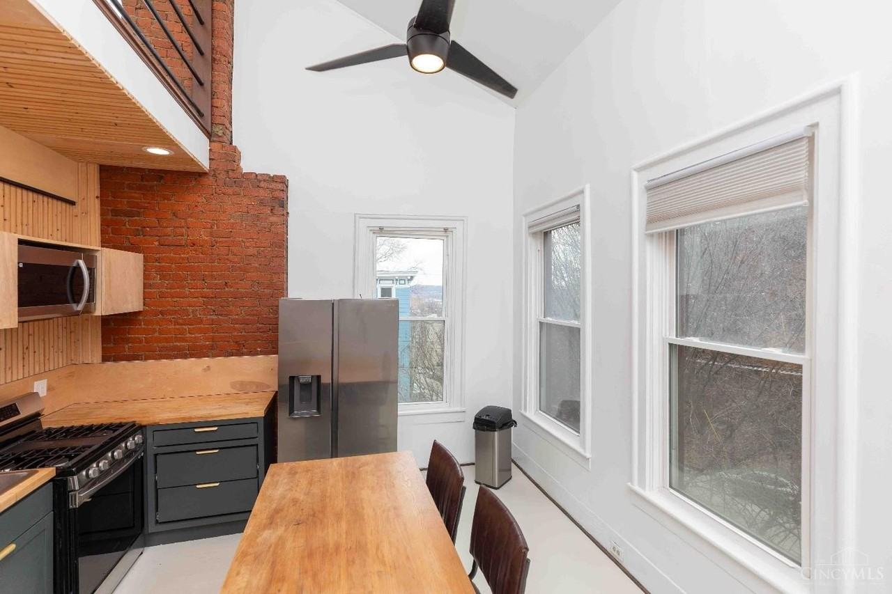 2202 Ravine St Unit 2 - Photo 5 of 18