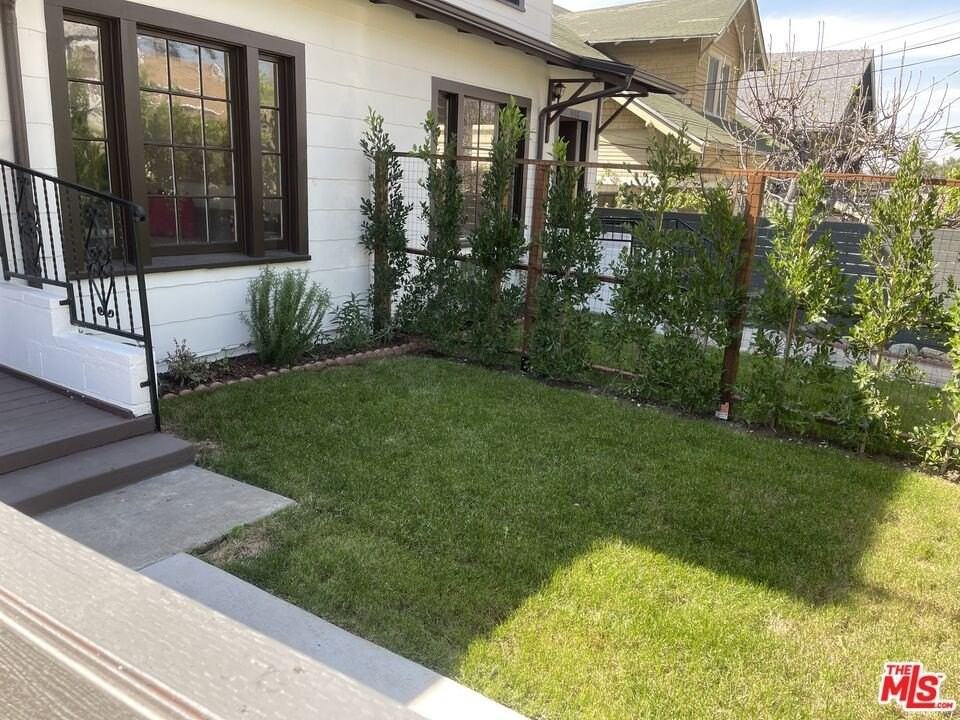 1446 Calumet Ave Unit 1 #1 - Photo 3 of 24