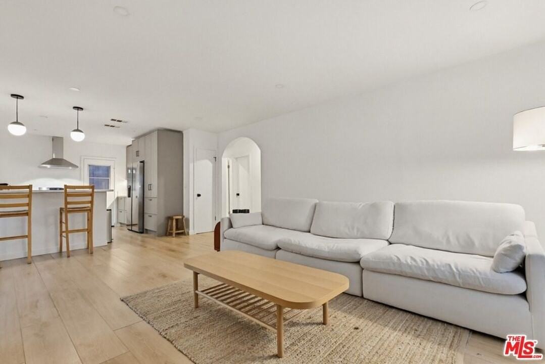 3540 Division St - Photo 2 of 27