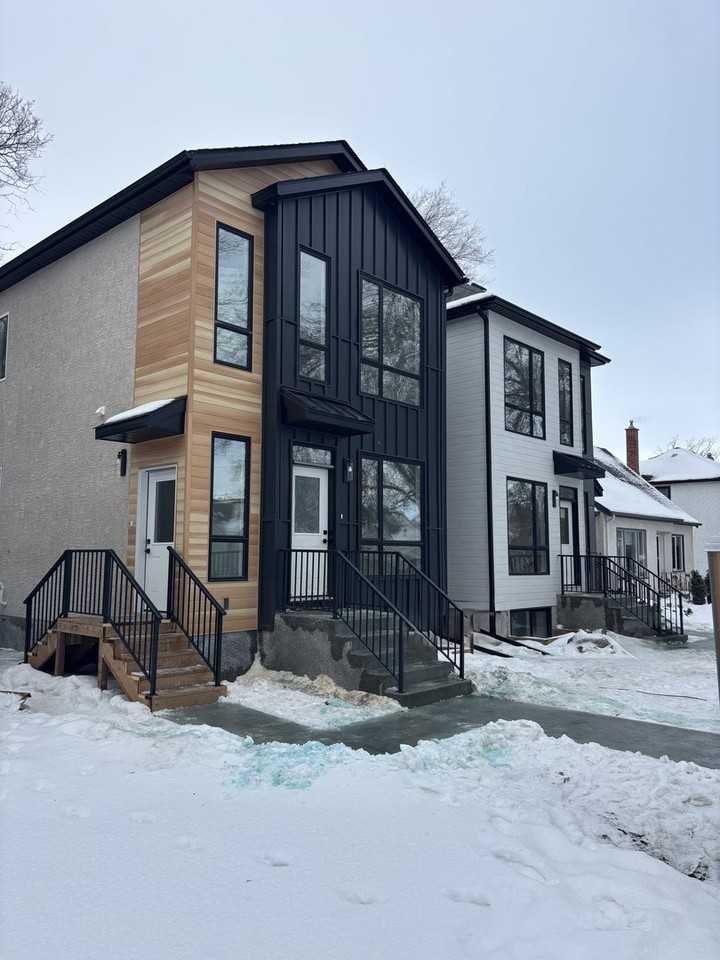 275 Renfrew St - Photo 4 of 15