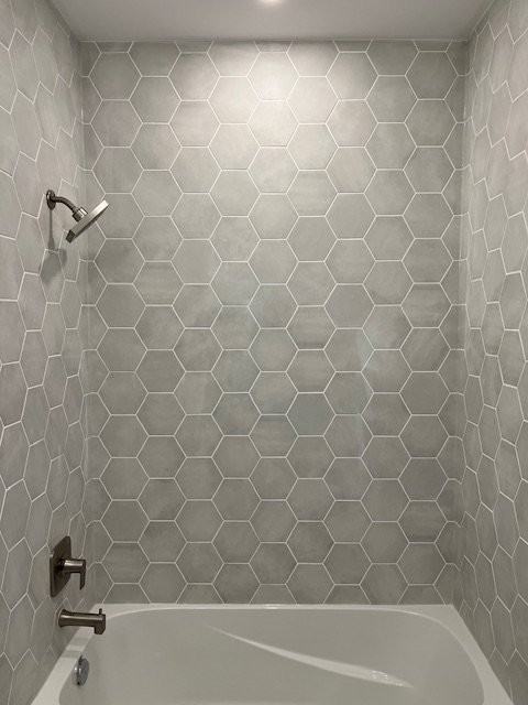 60 Charles St W - Photo 5 of 22