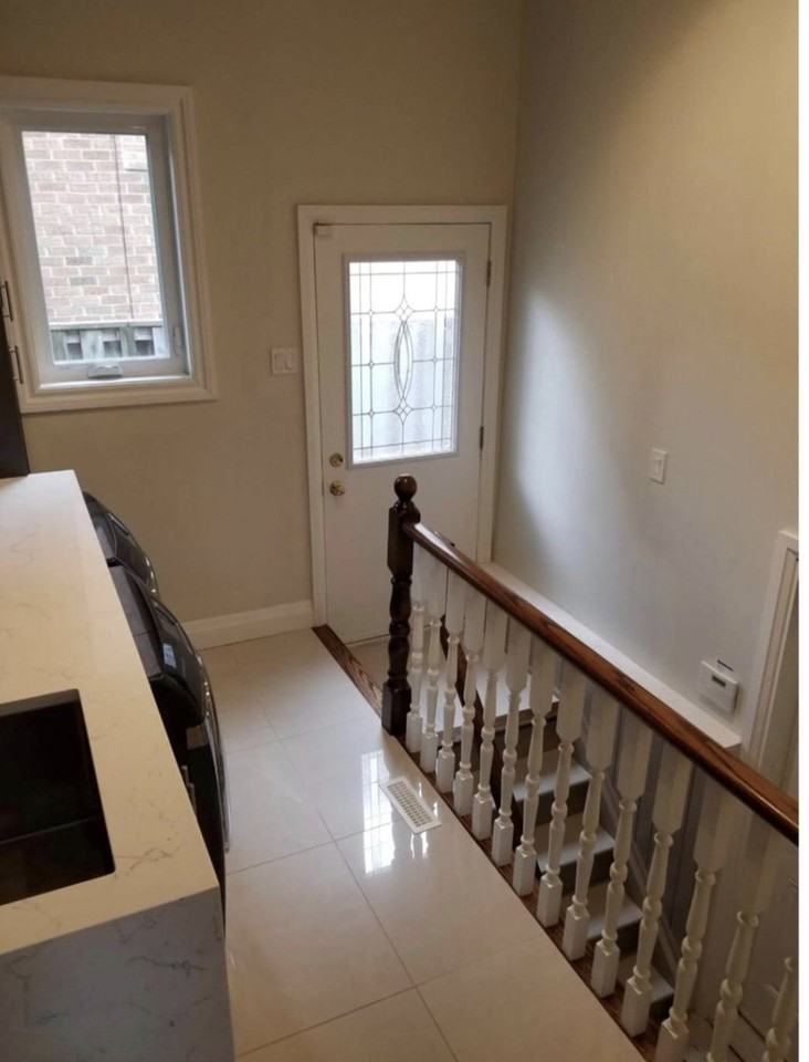 Mineola Road West - Photo 3 of 10