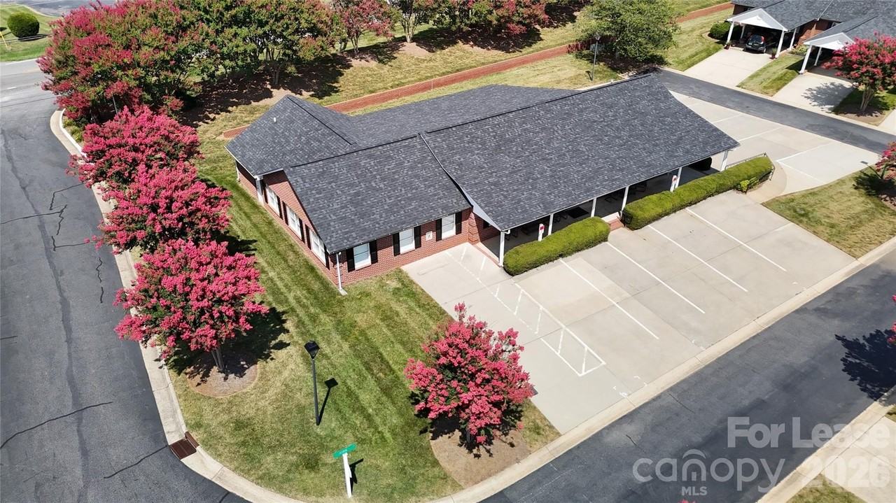 6299 Pansy Trl - Photo 2 of 29