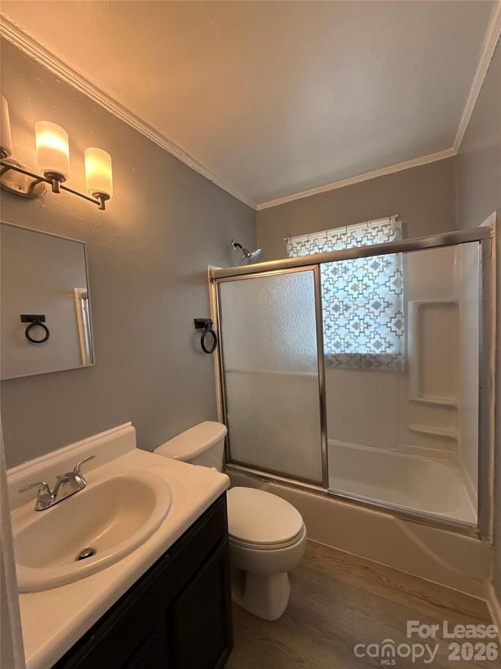 3115 Seymour Dr - Photo 4 of 8