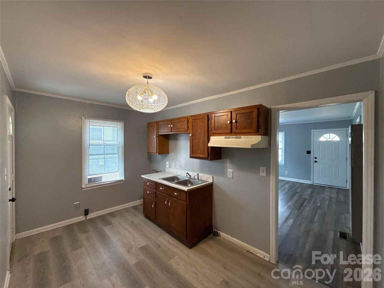 3115 Seymour Dr - Photo 5 of 8