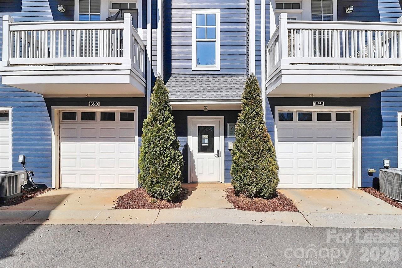 1654 Walnut View Dr - Photo 3 of 20